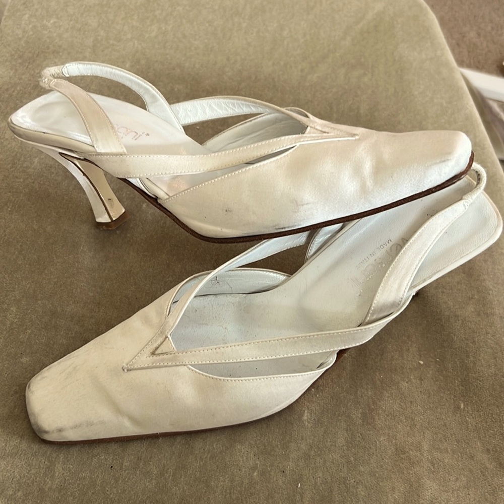 👠 Versani Off White Dyeable Sling-Back Shoe Size 9 1/2